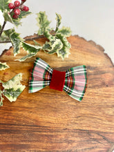 Load image into Gallery viewer, Noel | collar bow tie
