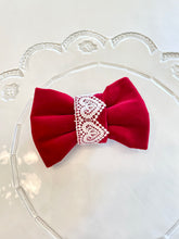 Load image into Gallery viewer, True Love | collar bow tie
