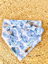 Load image into Gallery viewer, Shark tale | Bandana
